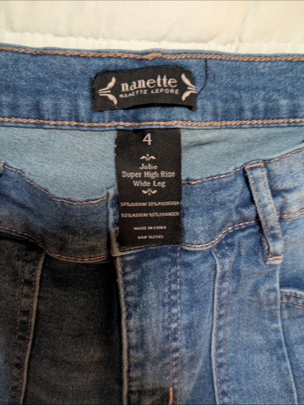 Nanette Lepore Wide-Leg Denim Jeans in Medium Blue Wash - Picture 2 of 2